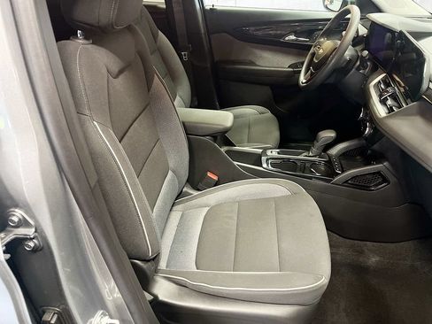 Used 2024 Chevrolet TrailBlazer LT w/ Driver Confidence Package AWD/4WD image 25