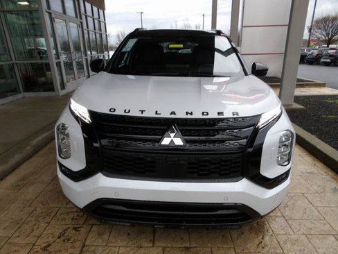 New 2025 Mitsubishi Outlander SEL Black Edition image 2