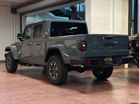 New 2026 Jeep Gladiator Sport image 3