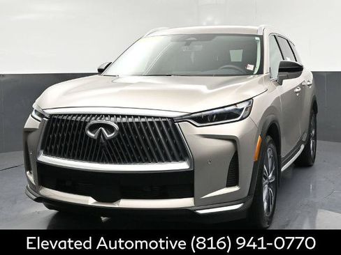 Certified 2026 INFINITI QX60 Luxe w/ Cargo Package AWD/4WD image 3