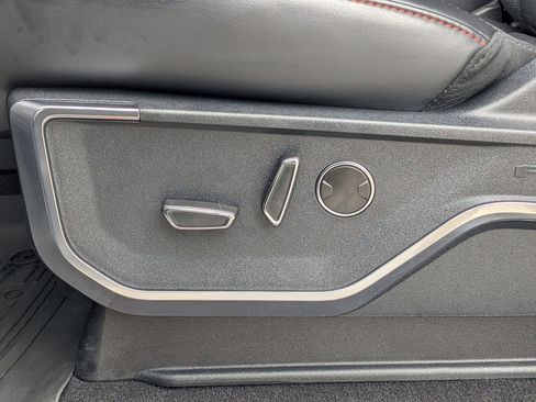 Used 2025 Ford F150 Raptor image 19