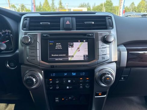 Used 2017 Toyota 4Runner Limited AWD/4WD image 17