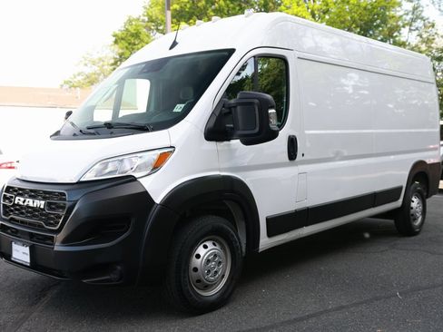 Used 2023 RAM ProMaster 2500 image 3
