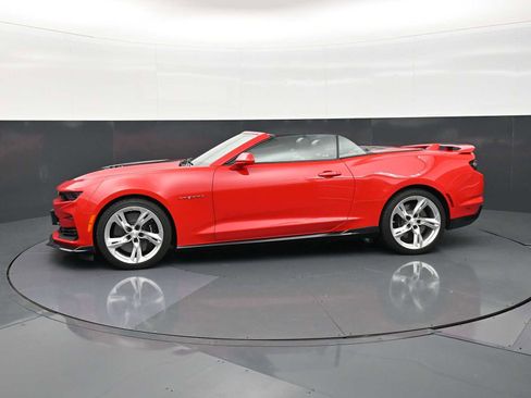 Used 2023 Chevrolet Camaro SS RWD image 2