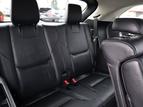 Used 2018 MAZDA CX-9 Touring image 18