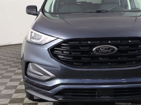 Used 2022 Ford Edge SE w/ Black Appearance Package image 10