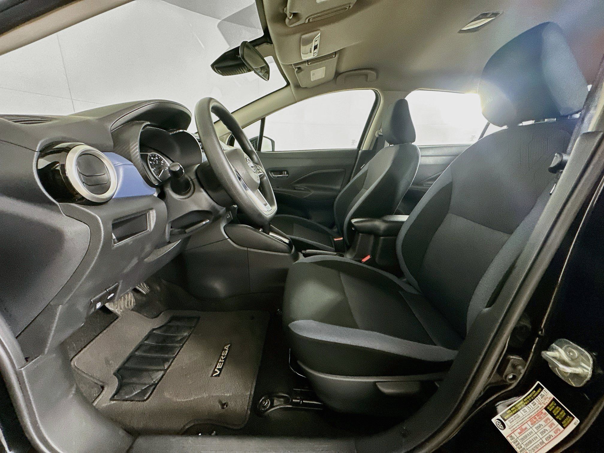 Used 2025 Nissan Versa SV FWD image 13