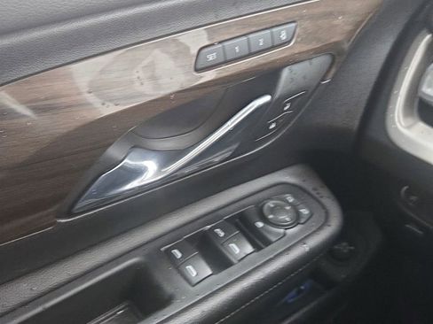 Used 2020 GMC Terrain Denali w/ Denali Premium Package image 21