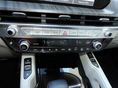 Used 2023 Kia Telluride SX Prestige AWD/4WD image 21