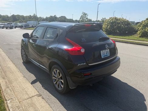 Used 2011 Nissan Juke SL w/ Sport Pkg FWD image 4