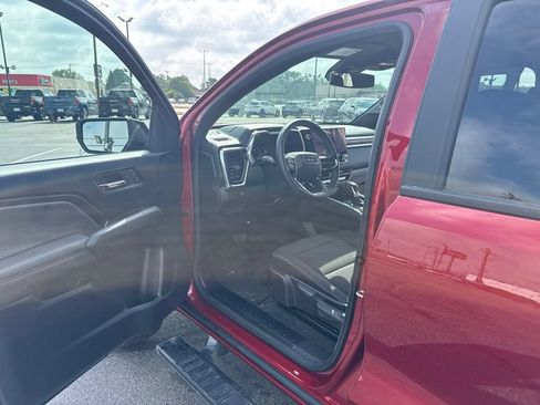Used 2025 GMC Canyon Elevation w/ Convenience Package AWD/4WD image 8