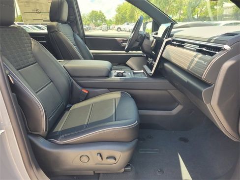 New 2025 GMC Sierra EV Denali image 16