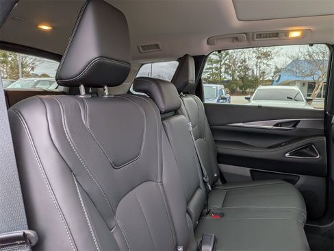 New 2026 INFINITI QX60 Luxe image 34