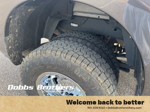 Used 2024 RAM 3500 Tradesman w/ Chrome Appearance Group AWD/4WD image 13