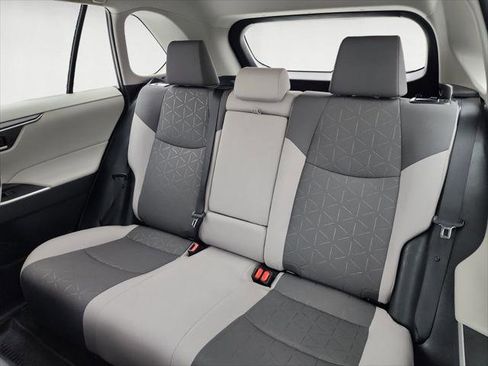 Certified 2023 Toyota RAV4 XLE w/ Convenience Package image 13