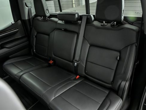 Used 2022 GMC Sierra 1500 Elevation w/ Elevation Premium Package AWD/4WD image 18