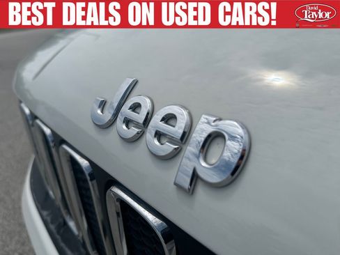 Used 2018 Jeep Renegade Latitude w/ Safety & Security Group FWD image 41