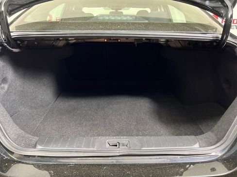 Used 2024 Nissan Sentra SV image 23