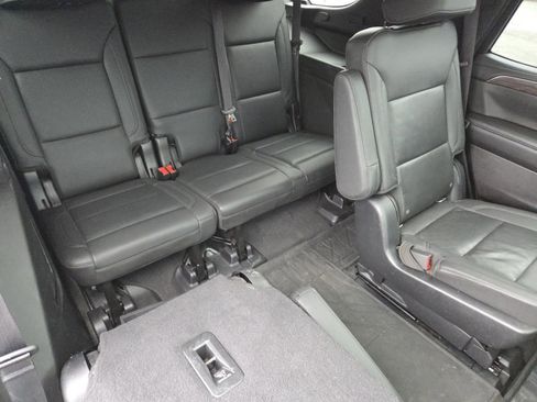 Used 2021 Chevrolet Tahoe Z71 w/ Z71 Signature Package image 29