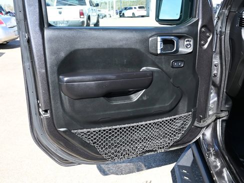 Used 2018 Jeep Wrangler Unlimited Rubicon image 8