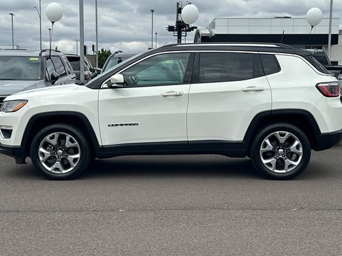 Used 2017 Jeep Compass Limited AWD/4WD image 7