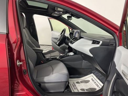 Used 2023 Toyota Corolla SE image 40