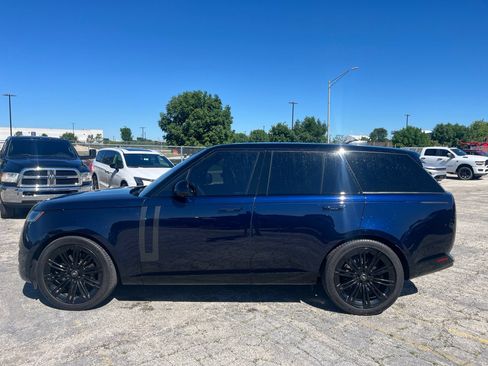 Used 2023 Land Rover Range Rover SE AWD/4WD image 8