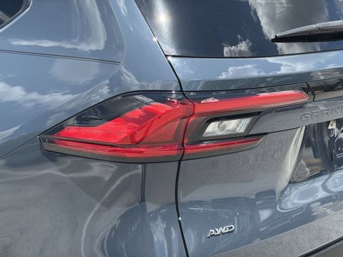 Used 2024 Toyota Grand Highlander AWD image 7