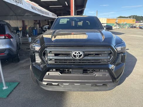 Used 2025 Toyota Tacoma SR RWD image 2
