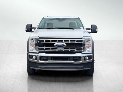 New 2025 Ford F550 4x4 Regular Cab Super Duty image 2