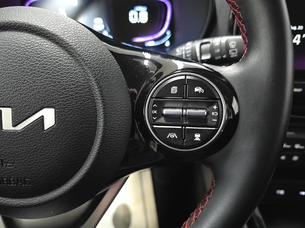 Used 2025 Kia Soul GT-Line w/ GT-Line Technology Package FWD image 22