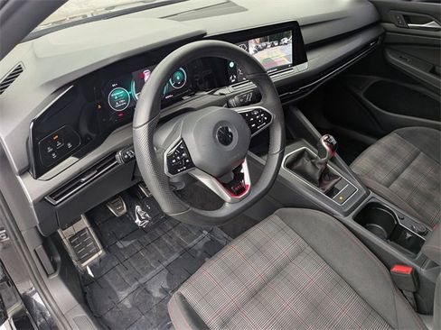 Used 2022 Volkswagen GTI SE image 11