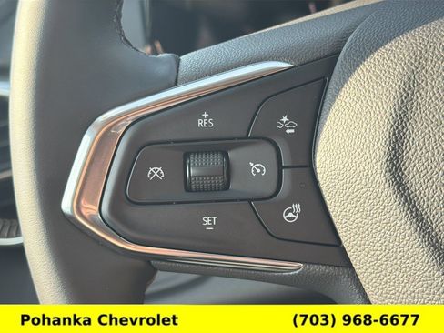 Used 2025 Chevrolet Trax ACTIV w/ Sunroof Package FWD image 12