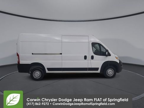 Used 2025 RAM ProMaster 2500 FWD image 2