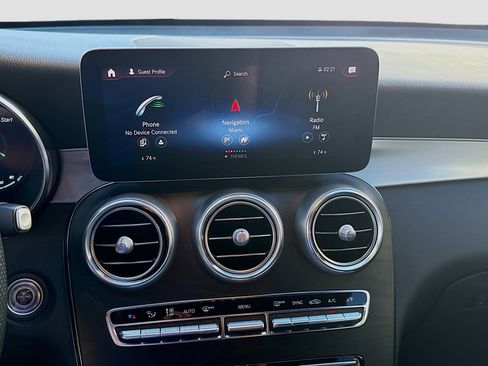 Used 2022 Mercedes-Benz GLC 300 w/ AMG Line image 10