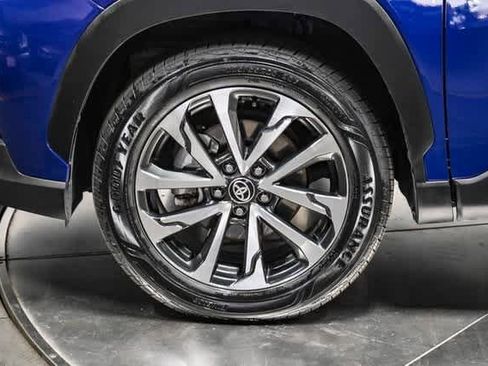 Certified 2024 Toyota Corolla Cross XLE image 10