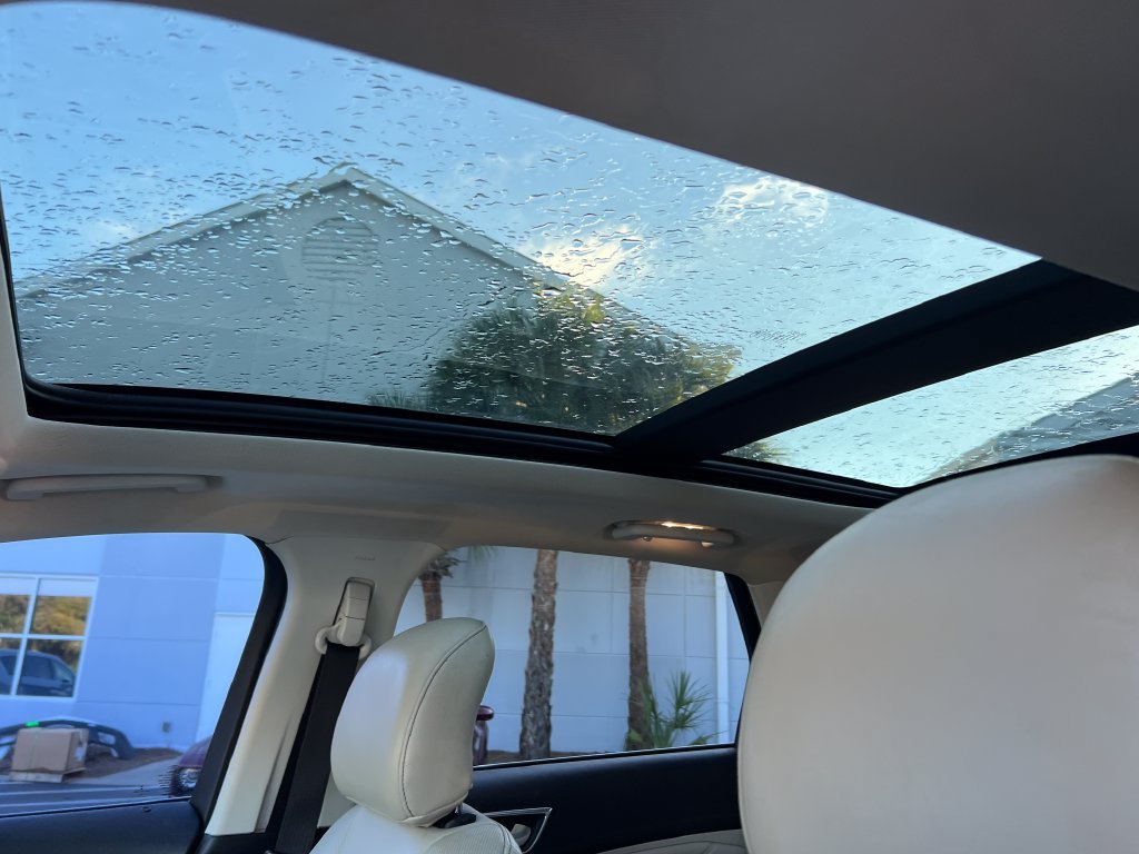 Used 2018 Ford Edge Titanium w/ Equipment Group 302A FWD image 12