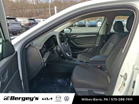 Certified 2025 Volkswagen Jetta S image 14