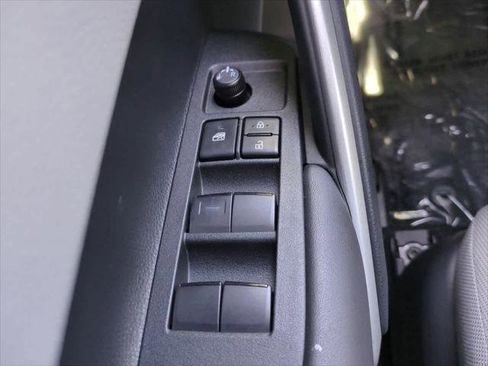Certified 2026 Toyota Corolla Cross L FWD image 21