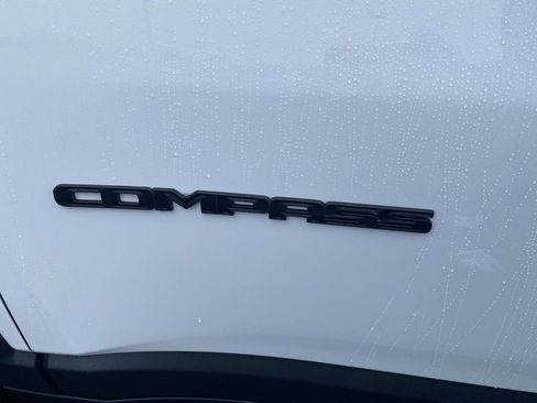 New 2026 Jeep Compass Latitude image 44