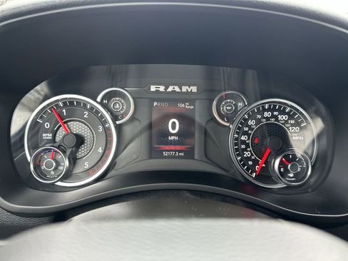 Used 2024 RAM 2500 Big Horn AWD/4WD image 12