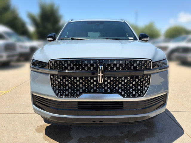 New 2026 Lincoln Navigator Reserve AWD/4WD image 11