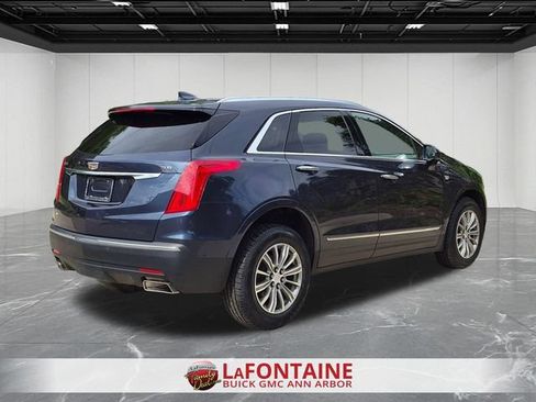 Certified 2018 Cadillac XT5 Luxury w/ Driver Awareness Package AWD/4WD image 5