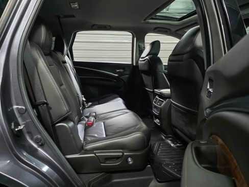 Used 2020 Acura MDX SH-AWD 7-Passenger SUV image 21