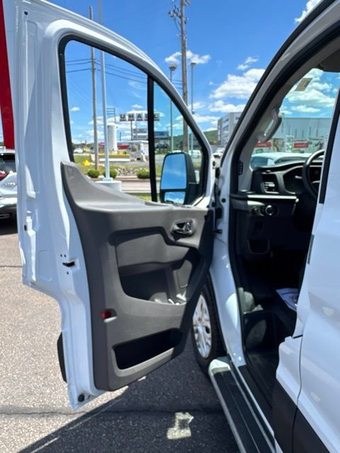 Used 2025 Ford Transit 250 Low Roof w/ Exterior Upgrade Package RWD image 10