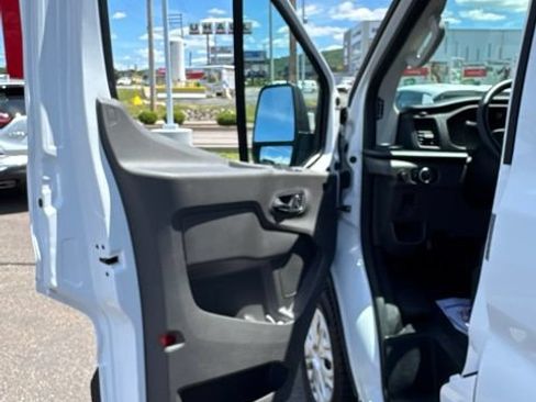 Used 2025 Ford Transit 250 Low Roof w/ Exterior Upgrade Package RWD image 10