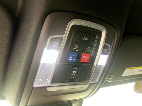 Used 2022 RAM 1500 Laramie image 22