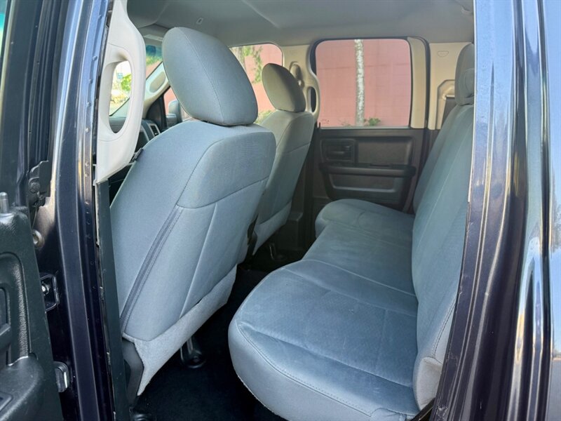 Used 2018 RAM 1500 ST w/ SXT Appearance Group AWD/4WD image 10