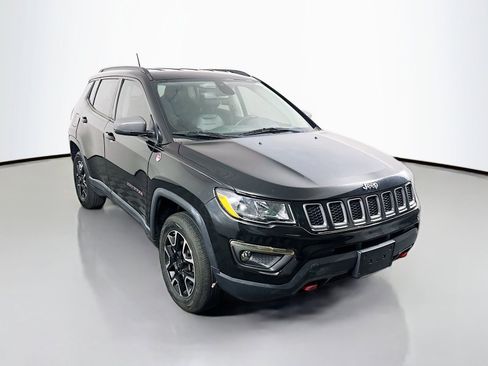 Used 2019 Jeep Compass Trailhawk AWD/4WD image 1