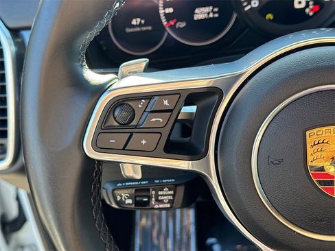 Used 2019 Porsche Cayenne image 25